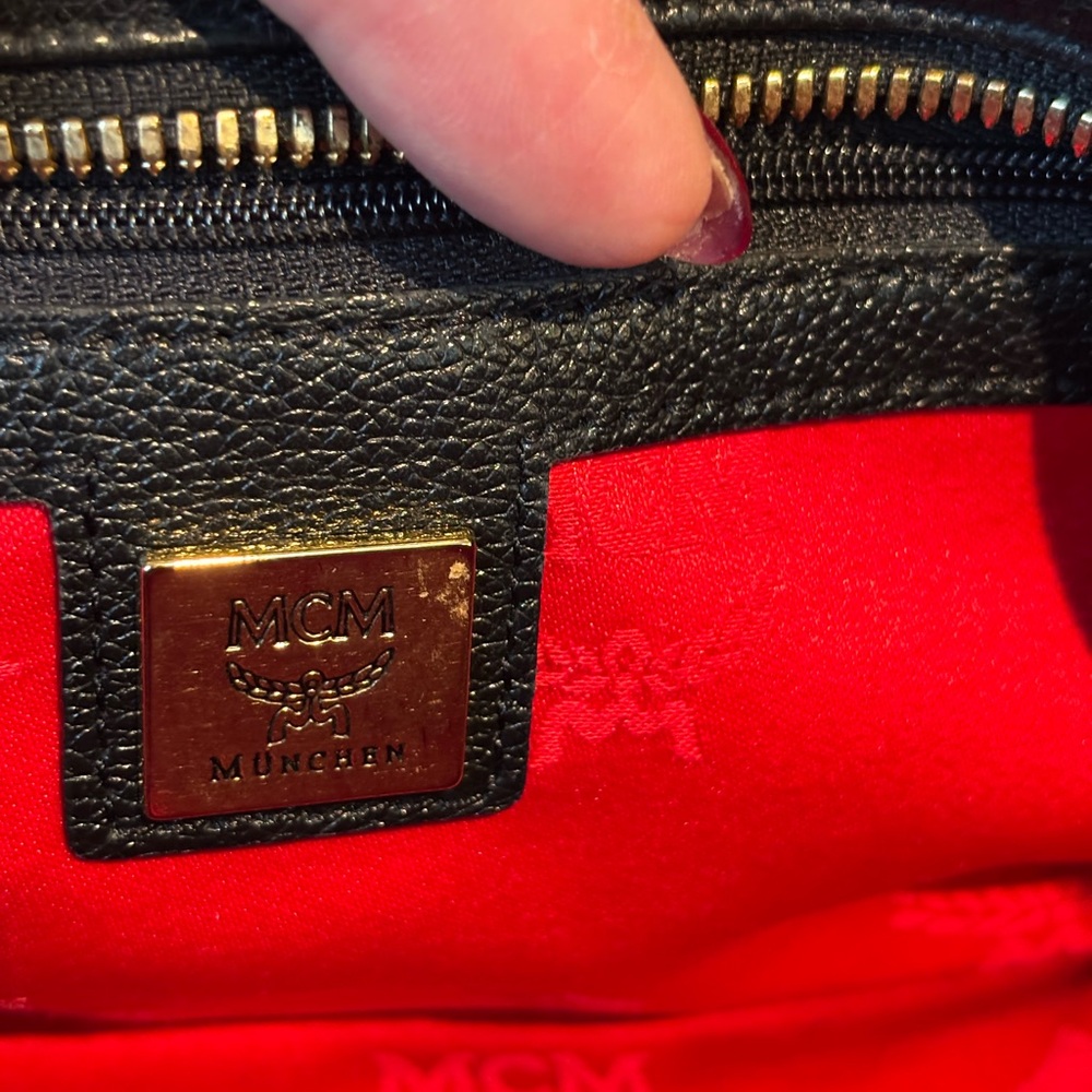 MCM Heritage COA EUC Black Leather Shoulder Bag with Gold Accents - Picture 13 of 15